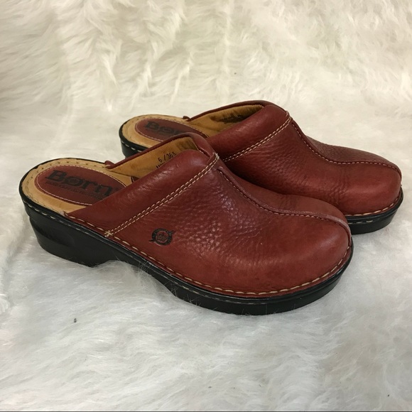 ladies leather clogs